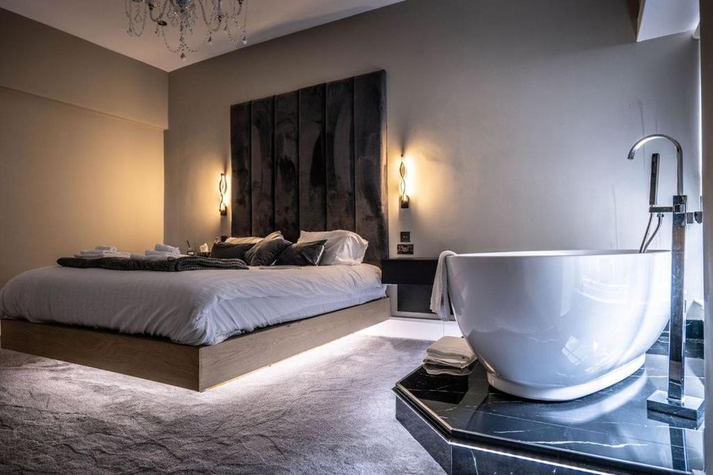 אדינבורו Luxury Royal Mile Boutique 2Bedroom Apartment מראה חיצוני תמונה