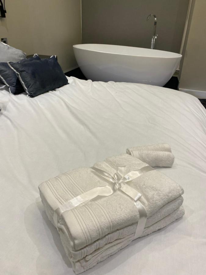 אדינבורו Luxury Royal Mile Boutique 2Bedroom Apartment מראה חיצוני תמונה