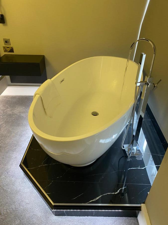 אדינבורו Luxury Royal Mile Boutique 2Bedroom Apartment מראה חיצוני תמונה
